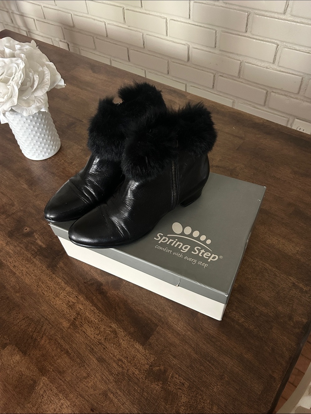 Spring Step leather boots with faux fur trim - Picture 5 of 6